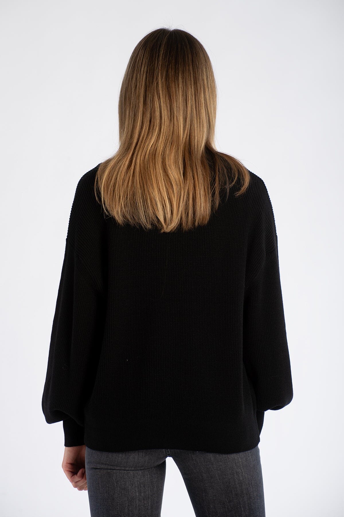 Magnea Rachelle Pullover Black